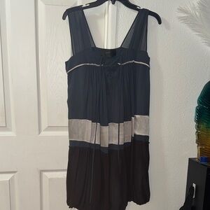 Elegant Two-Tone Midi Dress